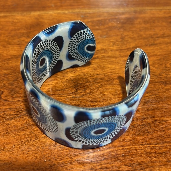 Blue and White Cuff Bracelet - Picture 3 of 4